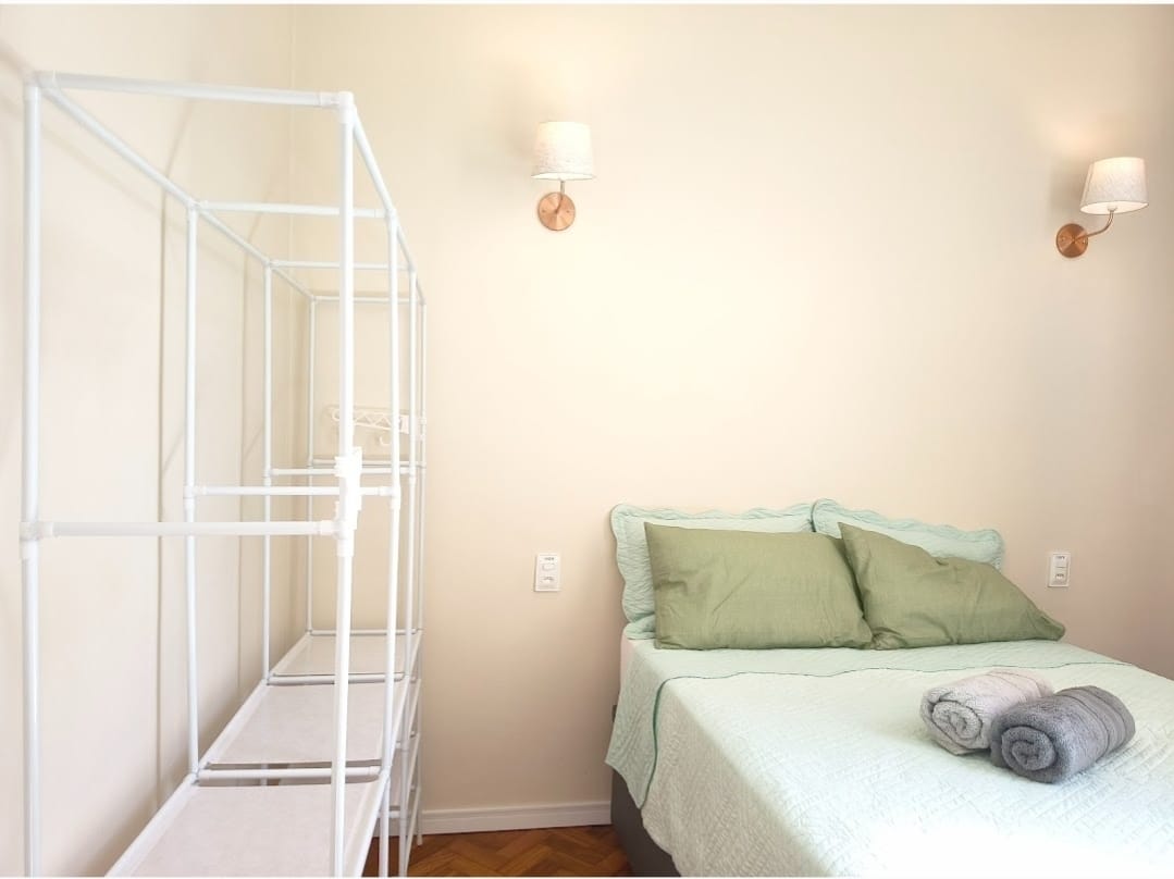Apartamento a venda Copacabana quarto e sala .